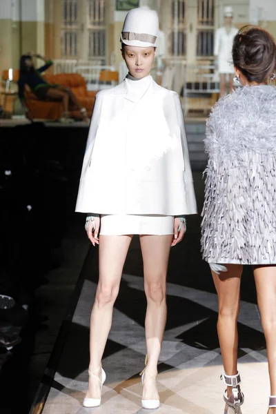 Look 2
